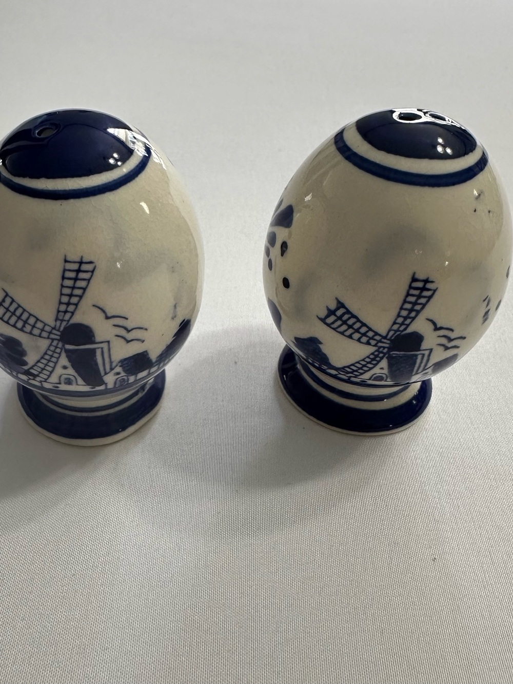 Ceramic Salt & Pepper Shakers.